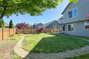 274 SW Bell Dr, Dallas, OR 97338 - Photo 13