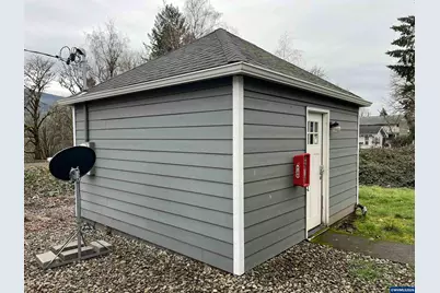 612 NE Santiam Bl, Mill City, OR 97360 - Photo 5