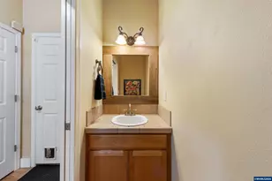 308 Holder Ln SE, Salem, OR 97306 - Photo 29