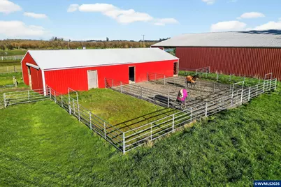 10093 Wiseacre NE Ln, Aurora, OR 97002 - Photo 9