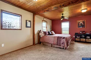 10093 Wiseacre NE Ln, Aurora, OR 97002 - Photo 23