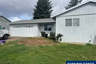 710 NE 5th St, Willamina, OR 97396 - Photo 1