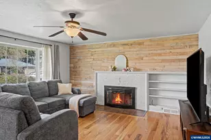 472 E St, Lebanon, OR 97355 - Photo 7