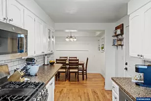 472 E St, Lebanon, OR 97355 - Photo 17