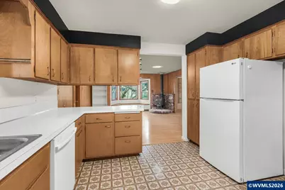 375 Fir Knoll Ln, Salem, OR 97317 - Photo 9