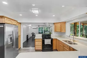 1080 Glen Creek Rd NW, Salem, OR 97304 - Photo 9