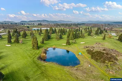 240 Magnolia Dr, Creswell, OR 97426 - Photo 3