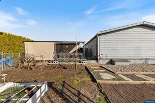 1377 SW Louise Dr, McMinnville, OR 97128 - Photo 37