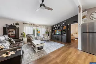 1377 SW Louise Dr, McMinnville, OR 97128 - Photo 5