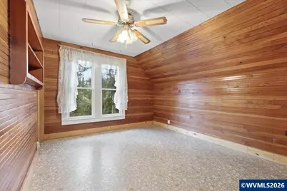 130 C St, Scotts Mills, OR 97375 - Photo 39