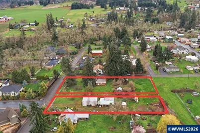 130 C St, Scotts Mills, OR 97375 - Photo 13