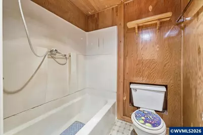 130 C St, Scotts Mills, OR 97375 - Photo 37