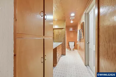 130 C St, Scotts Mills, OR 97375 - Photo 35