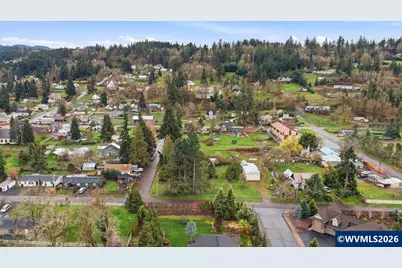 130 C St, Scotts Mills, OR 97375 - Photo 17