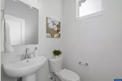 360 SE Shetterly Dr, Dallas, OR 97338 - Photo 9
