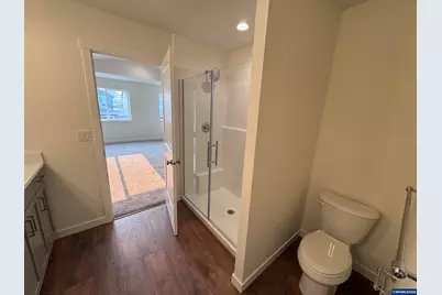 360 SE Shetterly Dr, Dallas, OR 97338 - Photo 13