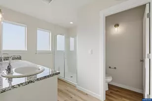 366 SE Shetterly Dr, Dallas, OR 97338 - Photo 15