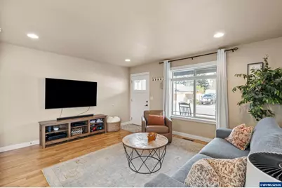 4971 NE Terri Ln, Albany, OR 97321 - Photo 7