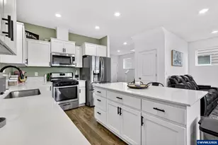 900 Ben Brown Ln, Woodburn, OR 97071 - Photo 7