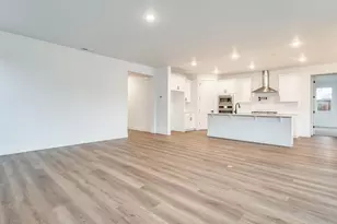 5972 Sorrento St S, Salem, OR 97306 - Photo 5