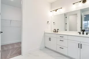 5972 Sorrento St S, Salem, OR 97306 - Photo 17