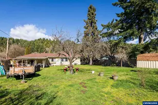 47866 W 1st St, Oakridge, OR 97463 - Photo 21