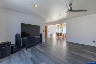 47866 W 1st St, Oakridge, OR 97463 - Photo 9