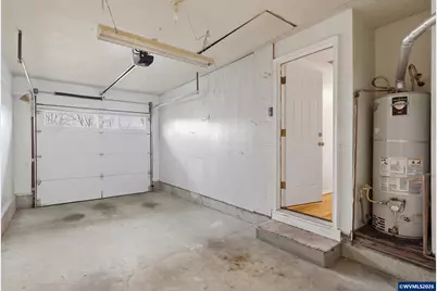 1390 Astor Wy, Woodburn, OR 97071 - Photo 25