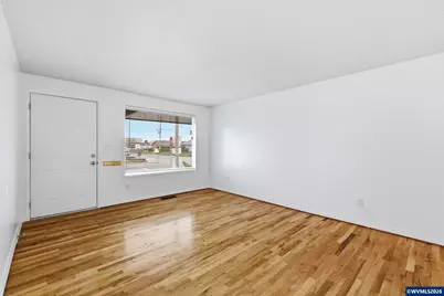 1390 Astor Wy, Woodburn, OR 97071 - Photo 3