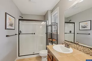 814 Crouchen St NW, Salem, OR 97304 - Photo 25