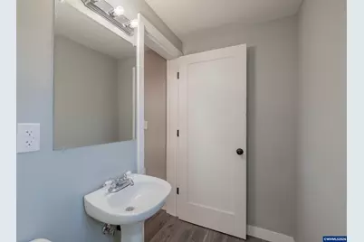 995 Fairview Av SE, Salem, OR 97302 - Photo 21