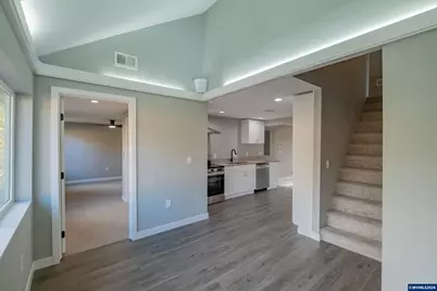 995 Fairview Av SE, Salem, OR 97302 - Photo 23