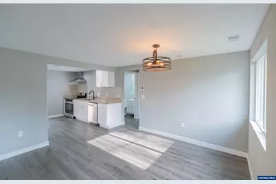 995 Fairview Av SE, Salem, OR 97302 - Photo 3