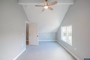 995 Fairview Ave SE, Salem, OR 97302 - Photo 35