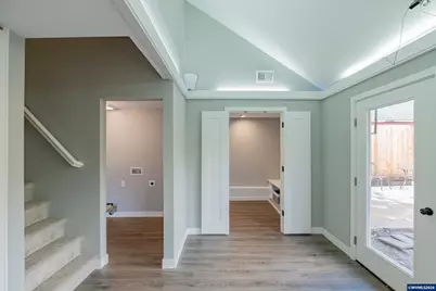 995 Fairview Av SE, Salem, OR 97302 - Photo 25