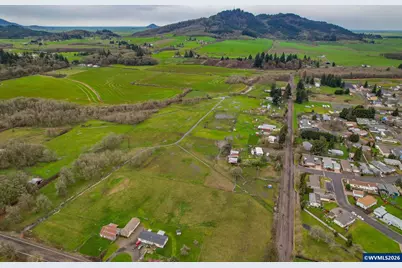 615 Vaughan Ln, Lebanon, OR 97355 - Photo 11