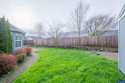 780 Mountain River Dr, Lebanon, OR 97355 - Photo 37