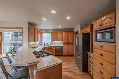 780 Mountain River Dr, Lebanon, OR 97355 - Photo 3