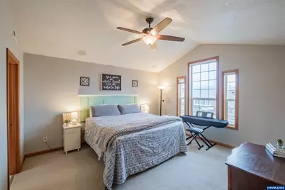 780 Mountain River Dr, Lebanon, OR 97355 - Photo 21