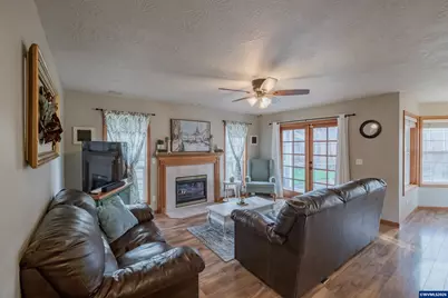 780 Mountain River Dr, Lebanon, OR 97355 - Photo 5