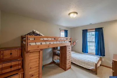 780 Mountain River Dr, Lebanon, OR 97355 - Photo 29