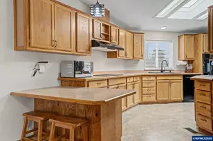 2120 Robins Ln SE, Salem, OR 97306 - Photo 37