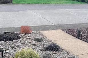 2120 Robins Ln SE, Salem, OR 97306 - Photo 5