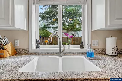 2874 Laurelwood Ct NW, Salem, OR 97304 - Photo 19