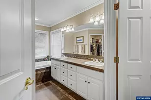 2874 Laurelwood Ct NW, Salem, OR 97304 - Photo 33