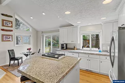 2874 Laurelwood Ct NW, Salem, OR 97304 - Photo 17