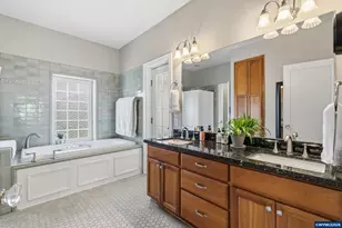 812 Northpoint Lp, Brownsville, OR 97327 - Photo 35