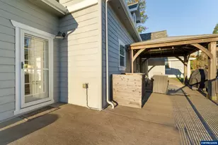 812 Northpoint Lp, Brownsville, OR 97327 - Photo 11