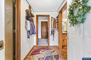 42430 Ames Creek Rd, Sweet Home, OR 97386 - Photo 5