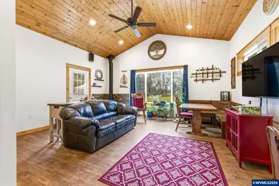 42430 Ames Creek Rd, Sweet Home, OR 97386 - Photo 13